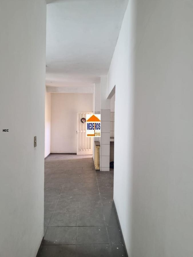 Casa para alugar com 2 quartos, 70m² - Foto 11