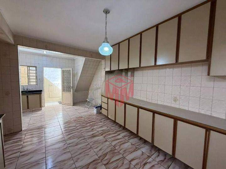 Casa, 3 quartos, 154 m² - Foto 1