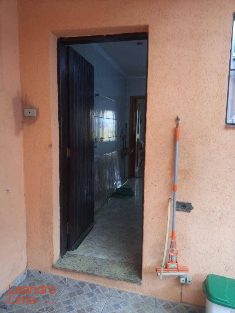 Casa à venda com 2 quartos, 100m² - Foto 19