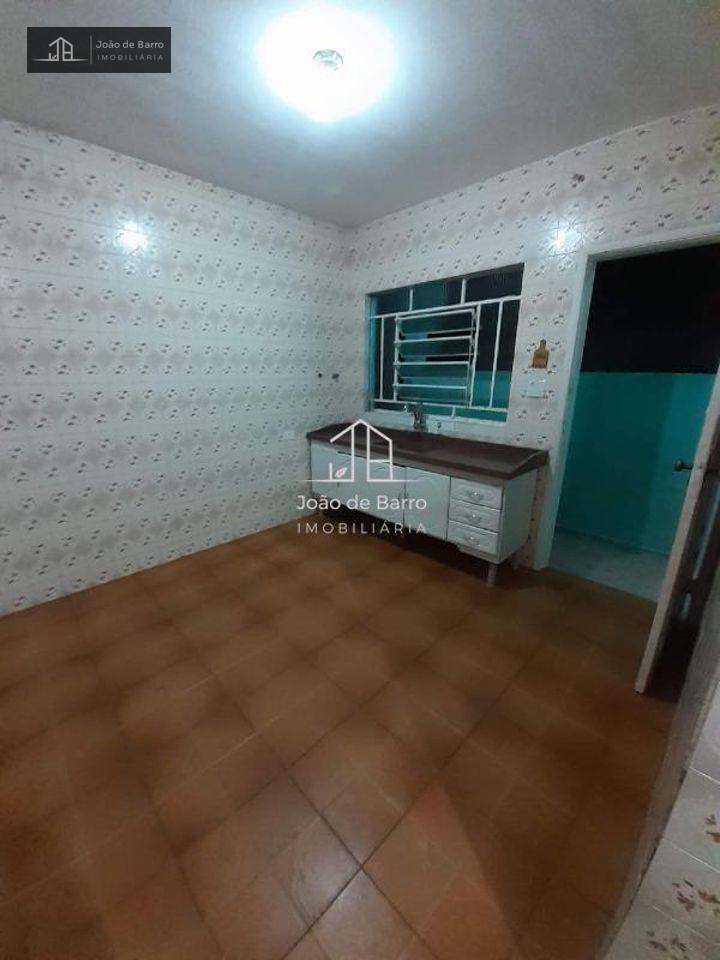 Sobrado à venda com 3 quartos, 200m² - Foto 7