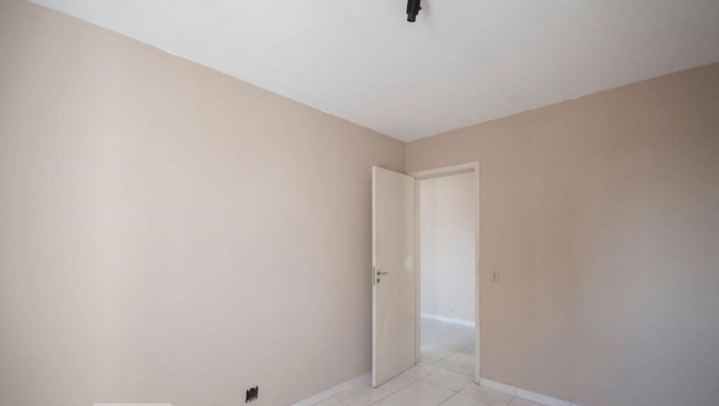 Apartamento à venda com 1 quarto, 50m² - Foto 4