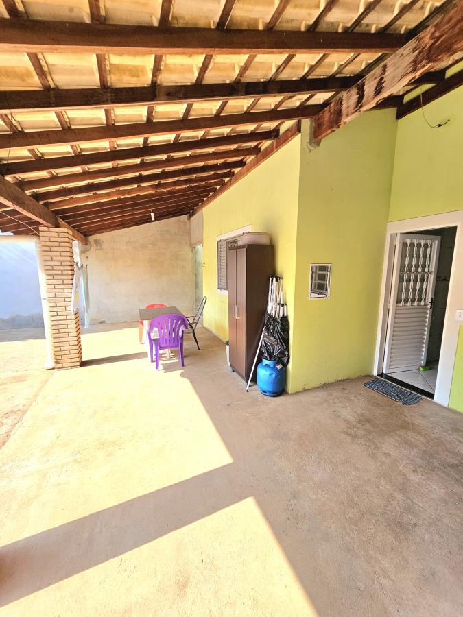 Casa à venda com 2 quartos, 250m² - Foto 9