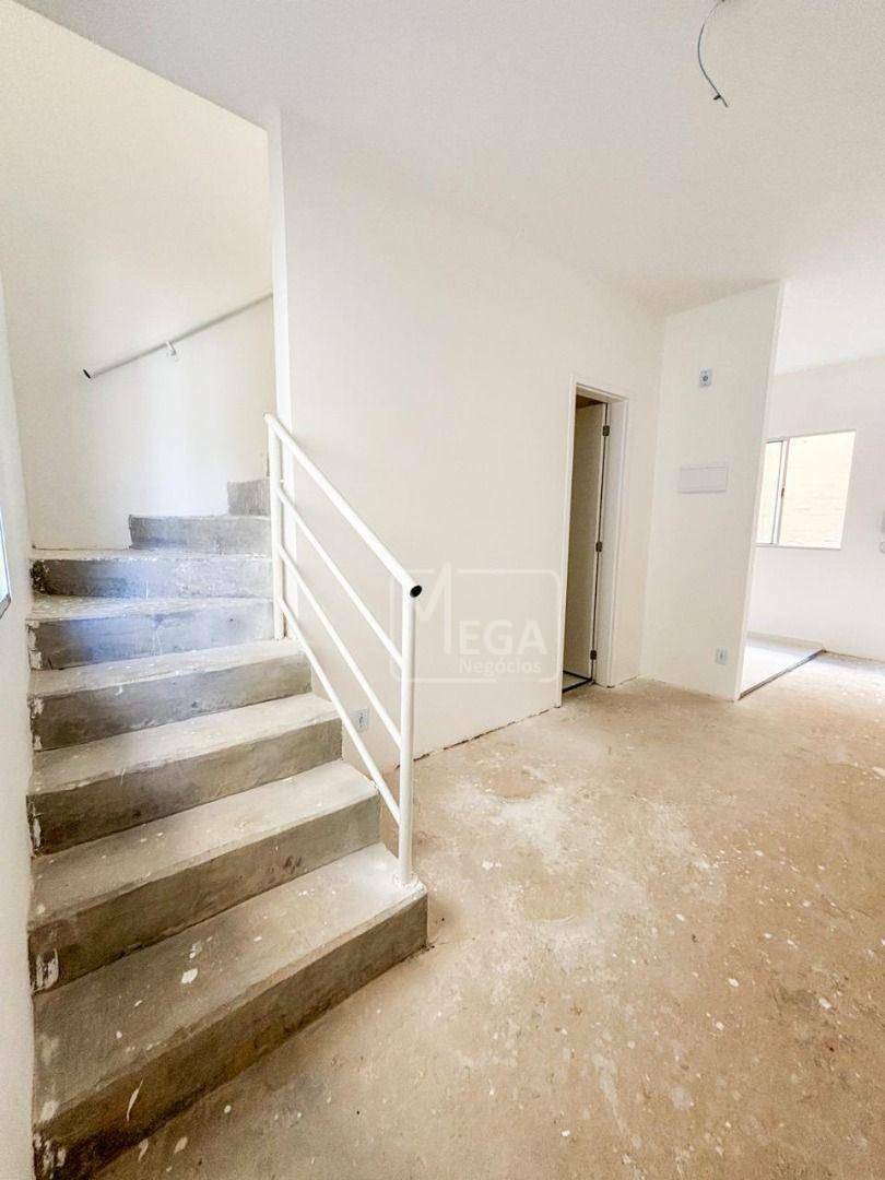 Casa de Condomínio à venda com 2 quartos, 60m² - Foto 3