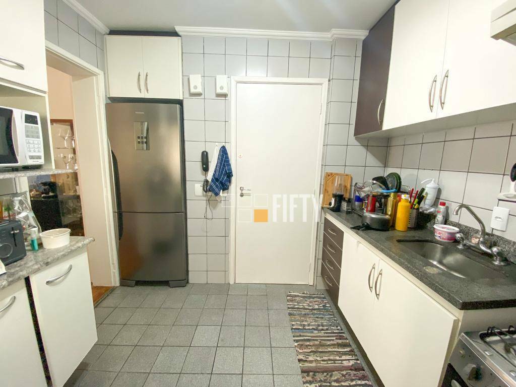 Apartamento para alugar com 3 quartos, 76m² - Foto 8