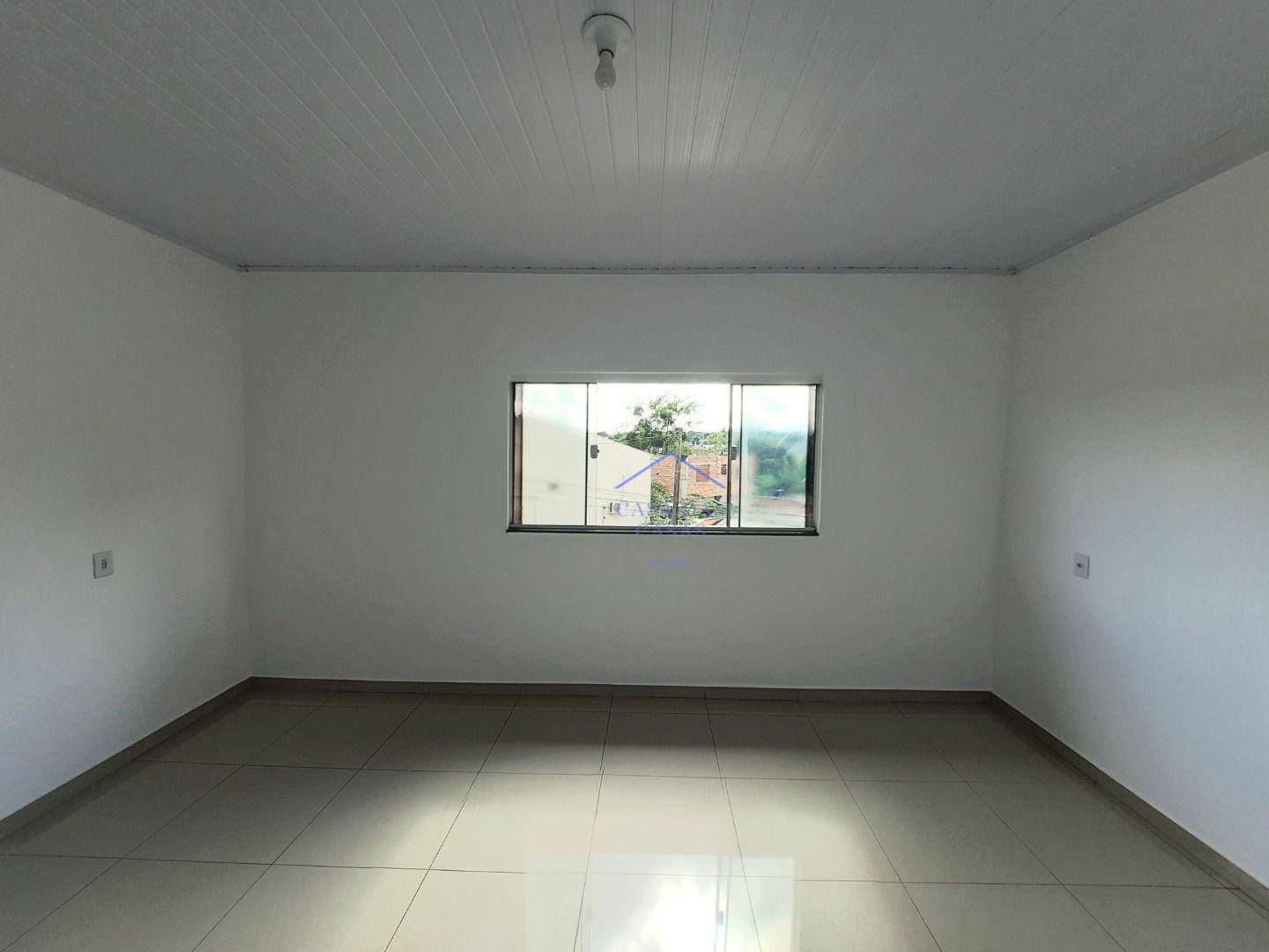 Casa à venda com 6 quartos, 250m² - Foto 12