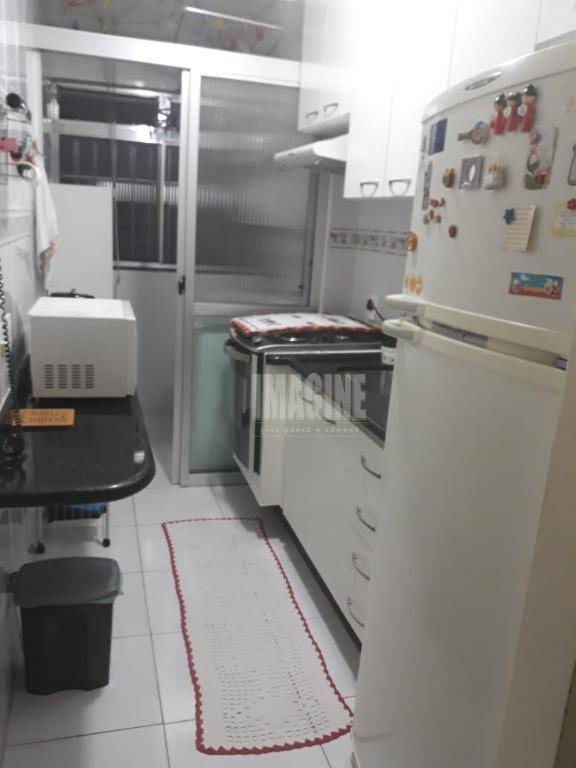 Apartamento à venda com 2 quartos, 48m² - Foto 12