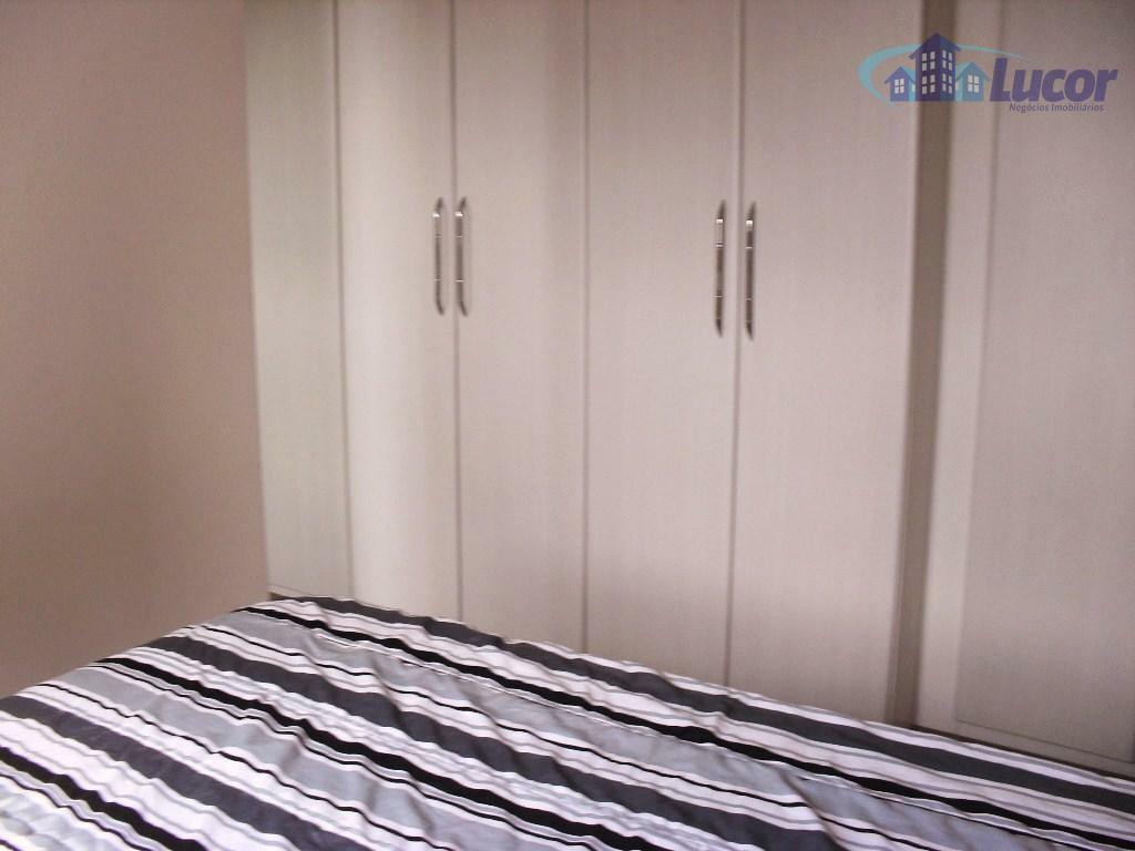 Apartamento à venda com 3 quartos, 74m² - Foto 4