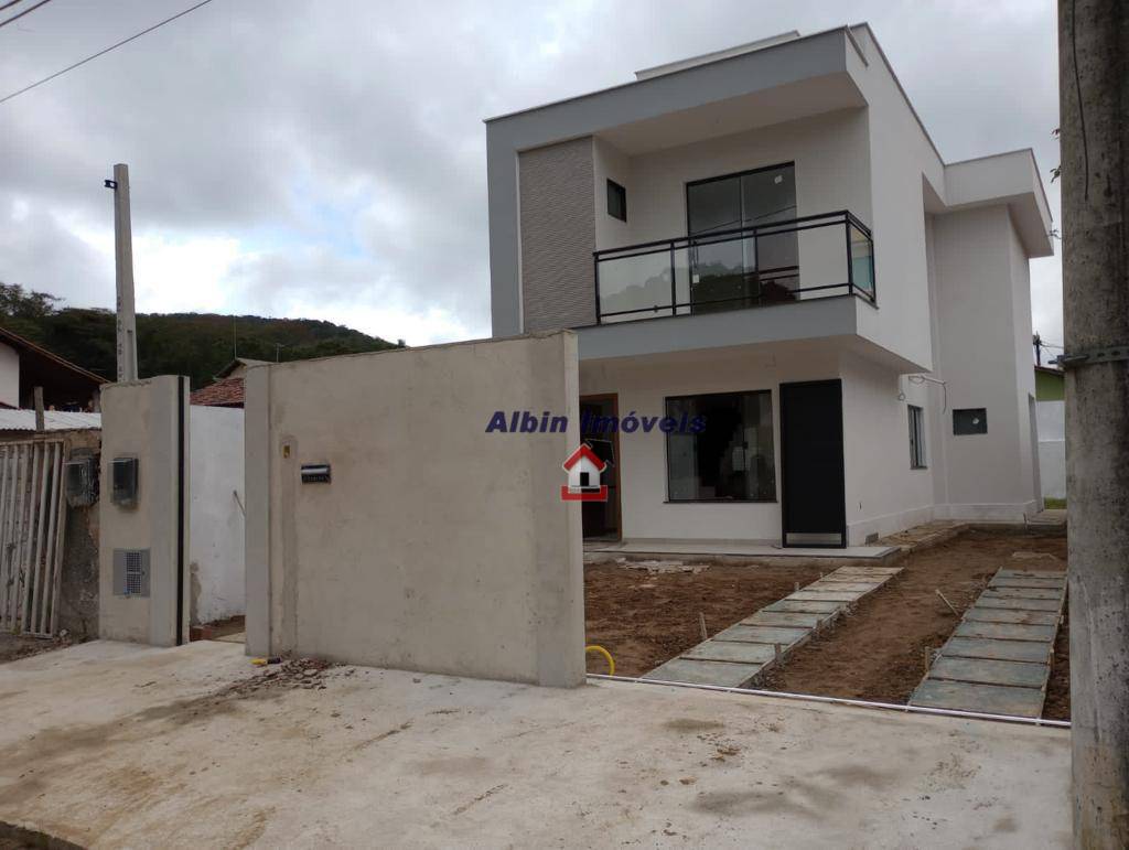 Casa à venda com 3 quartos, 132m² - Foto 2