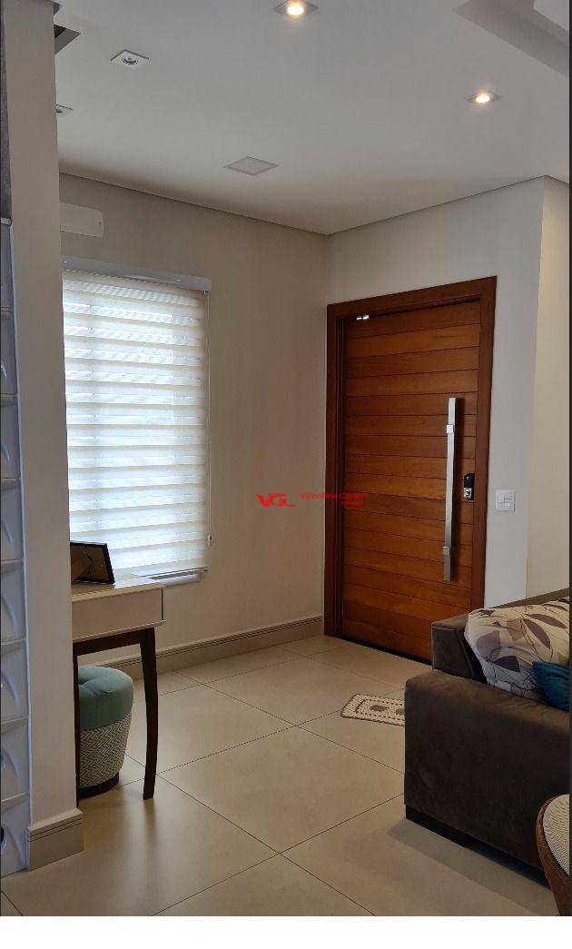 Sobrado à venda com 3 quartos, 272m² - Foto 2