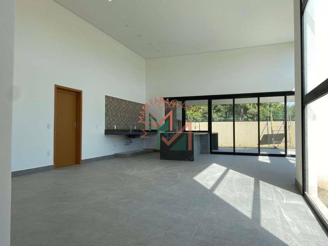 Casa de Condomínio à venda com 4 quartos, 252m² - Foto 6