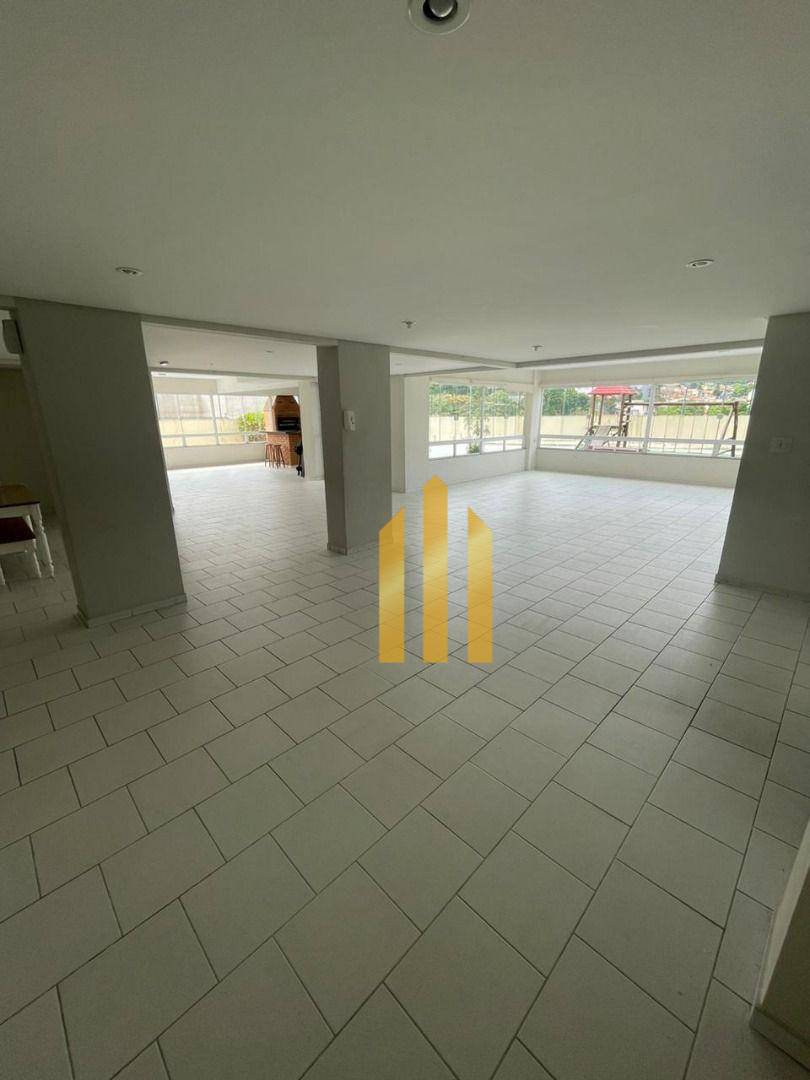 Apartamento à venda e aluguel com 2 quartos, 50m² - Foto 17