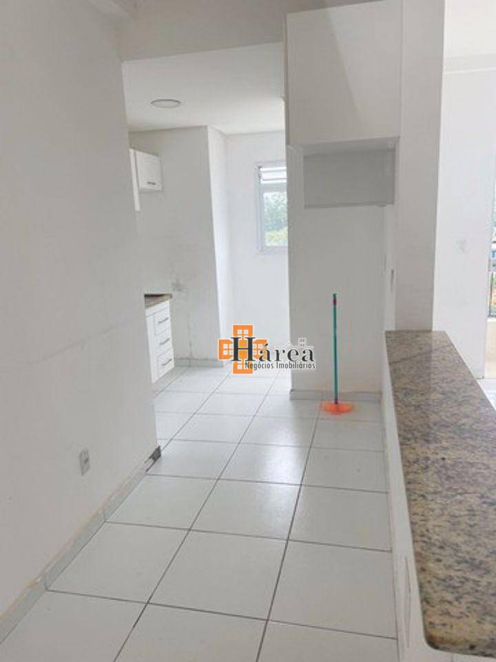 Apartamento à venda com 2 quartos, 58m² - Foto 3
