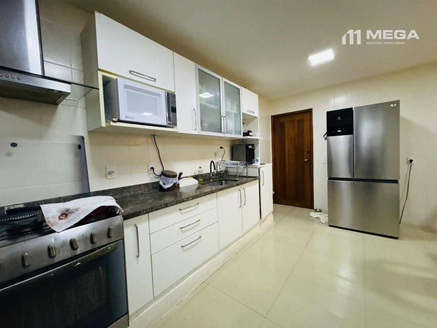 Apartamento à venda com 4 quartos, 220m² - Foto 21