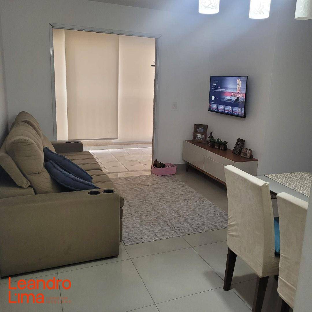 Apartamento à venda com 3 quartos, 71m² - Foto 3