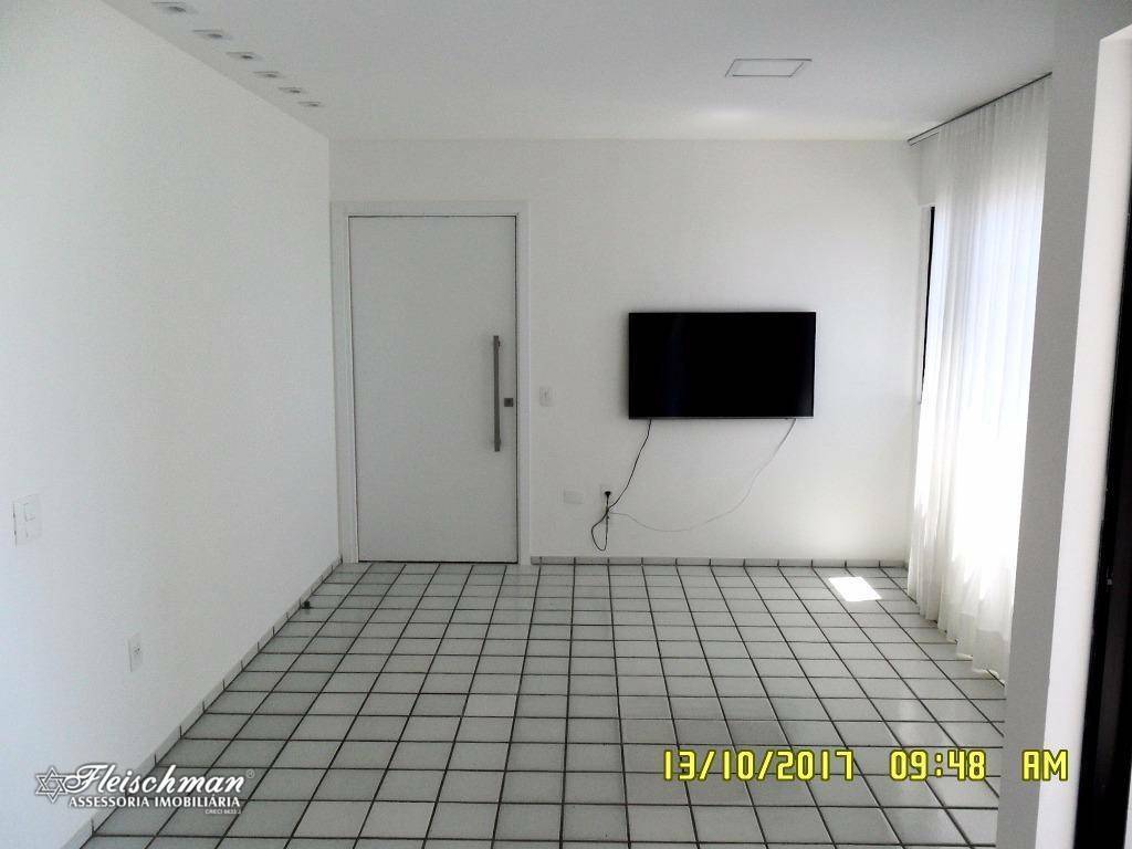 Apartamento à venda com 3 quartos, 100m² - Foto 2