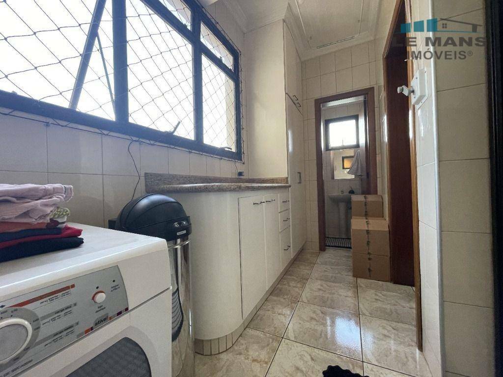 Apartamento à venda com 3 quartos, 123m² - Foto 10