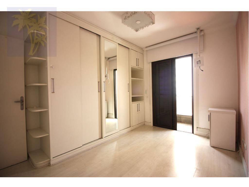 Apartamento à venda com 3 quartos, 140m² - Foto 15