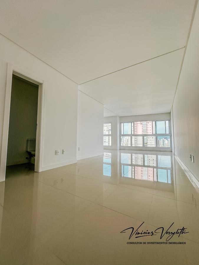 Apartamento à venda com 4 quartos, 136m² - Foto 5