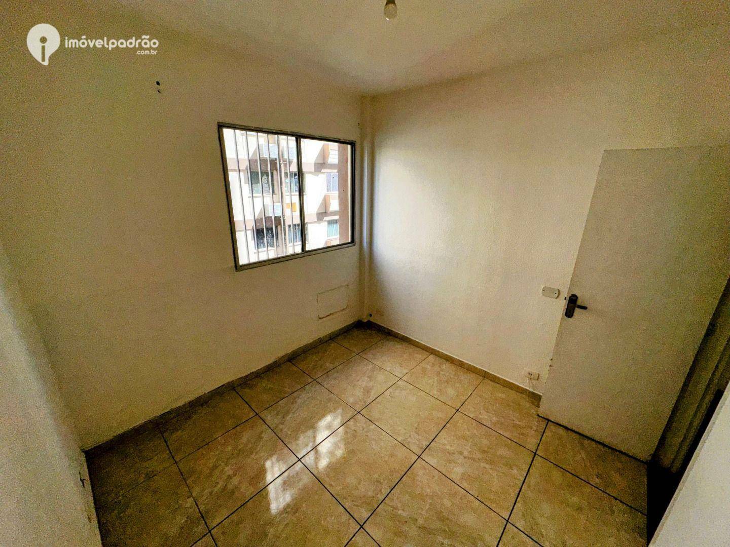 Apartamento para alugar com 2 quartos, 72m² - Foto 7