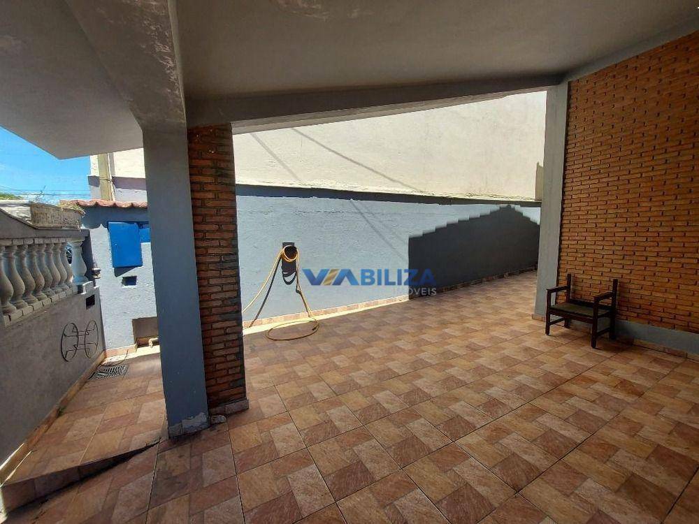 Sobrado à venda com 3 quartos, 147m² - Foto 2