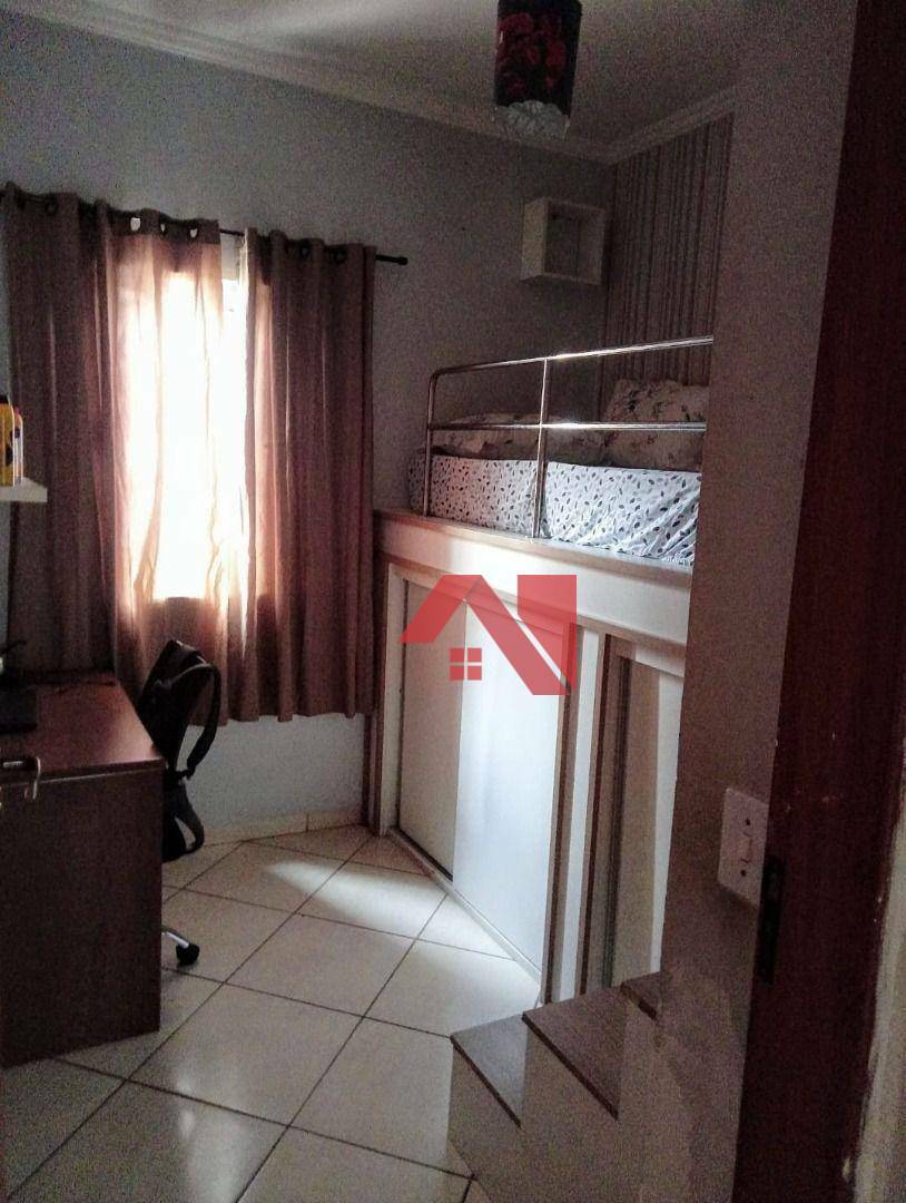 Casa à venda com 3 quartos, 65m² - Foto 8