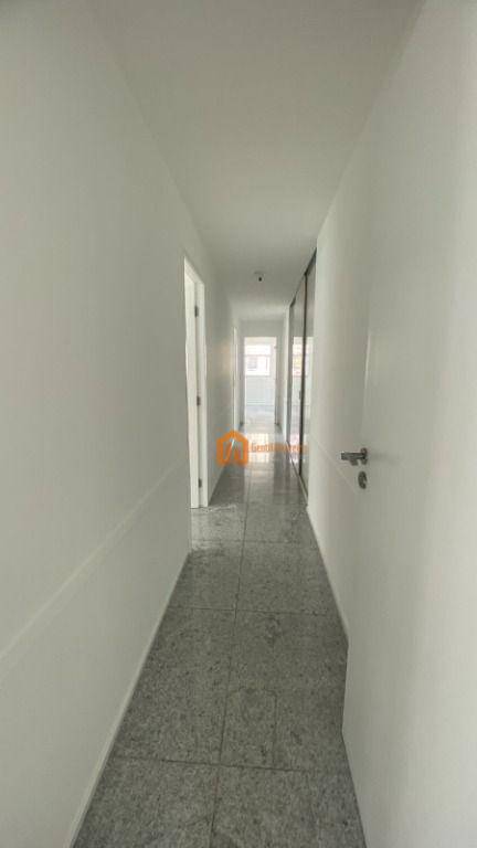 Apartamento à venda com 3 quartos, 260m² - Foto 17