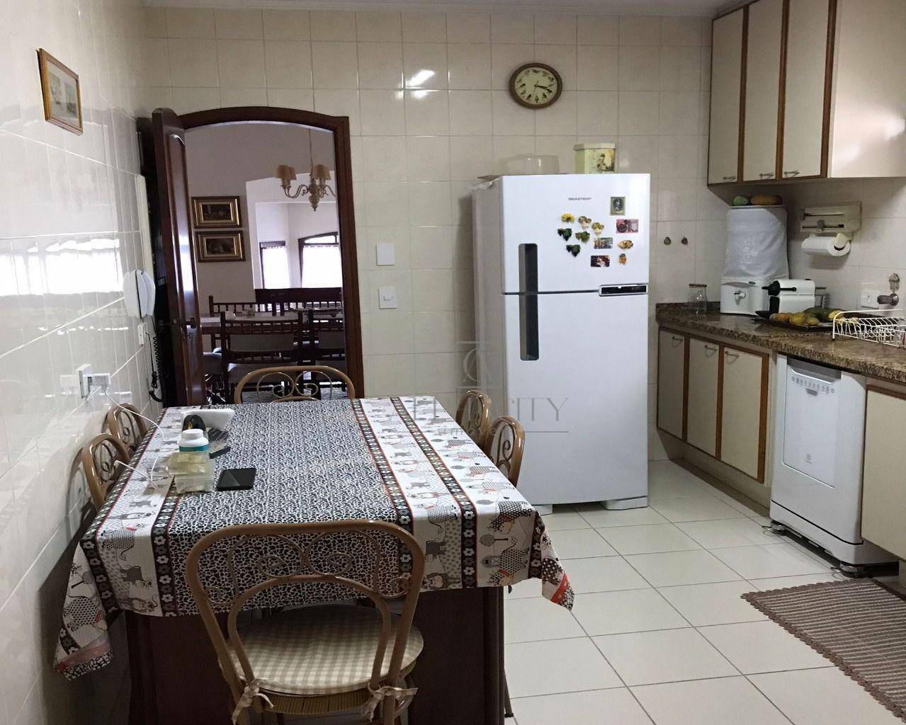 Casa de Condomínio à venda com 4 quartos, 350m² - Foto 5