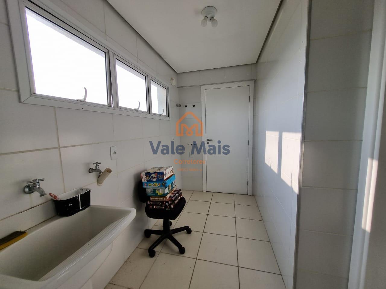 Apartamento à venda com 3 quartos, 159m² - Foto 17