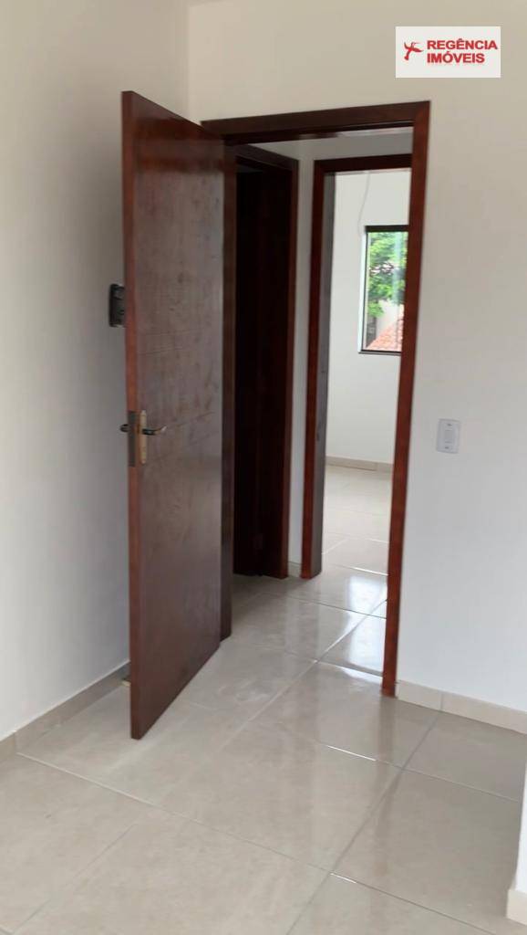 Casa à venda com 3 quartos, 77m² - Foto 13