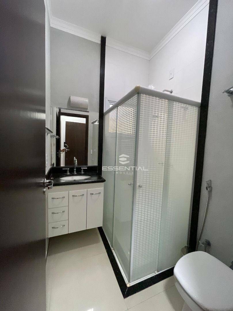 Casa de Condomínio à venda com 3 quartos, 220m² - Foto 26