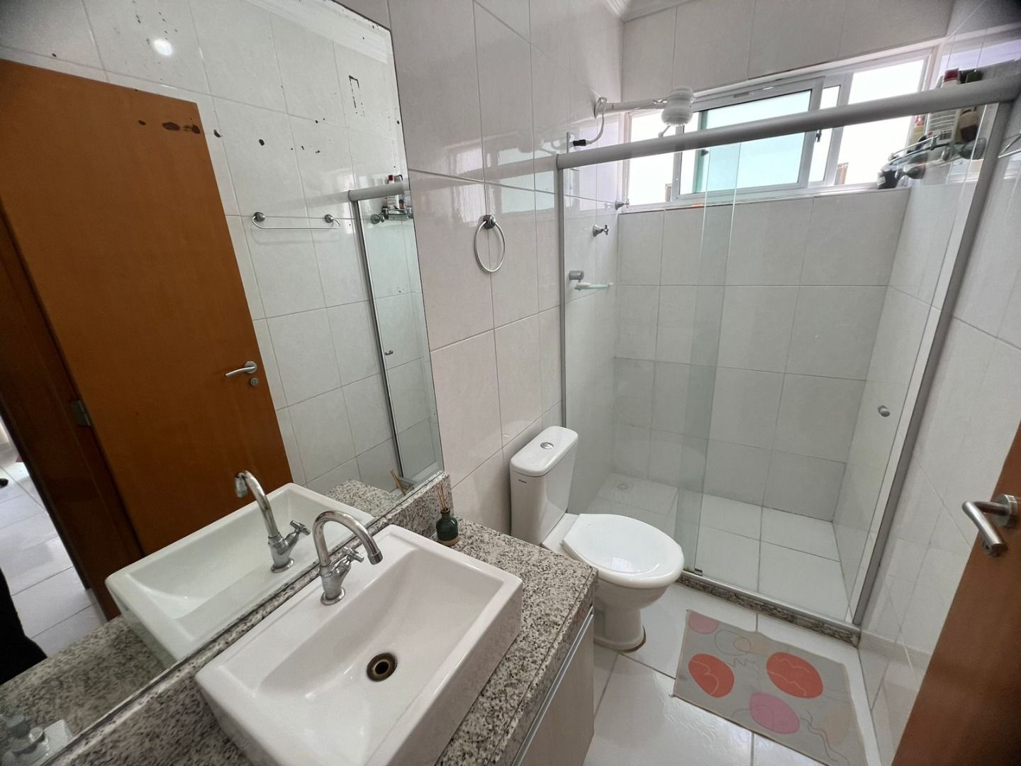 Apartamento à venda com 2 quartos, 67m² - Foto 5