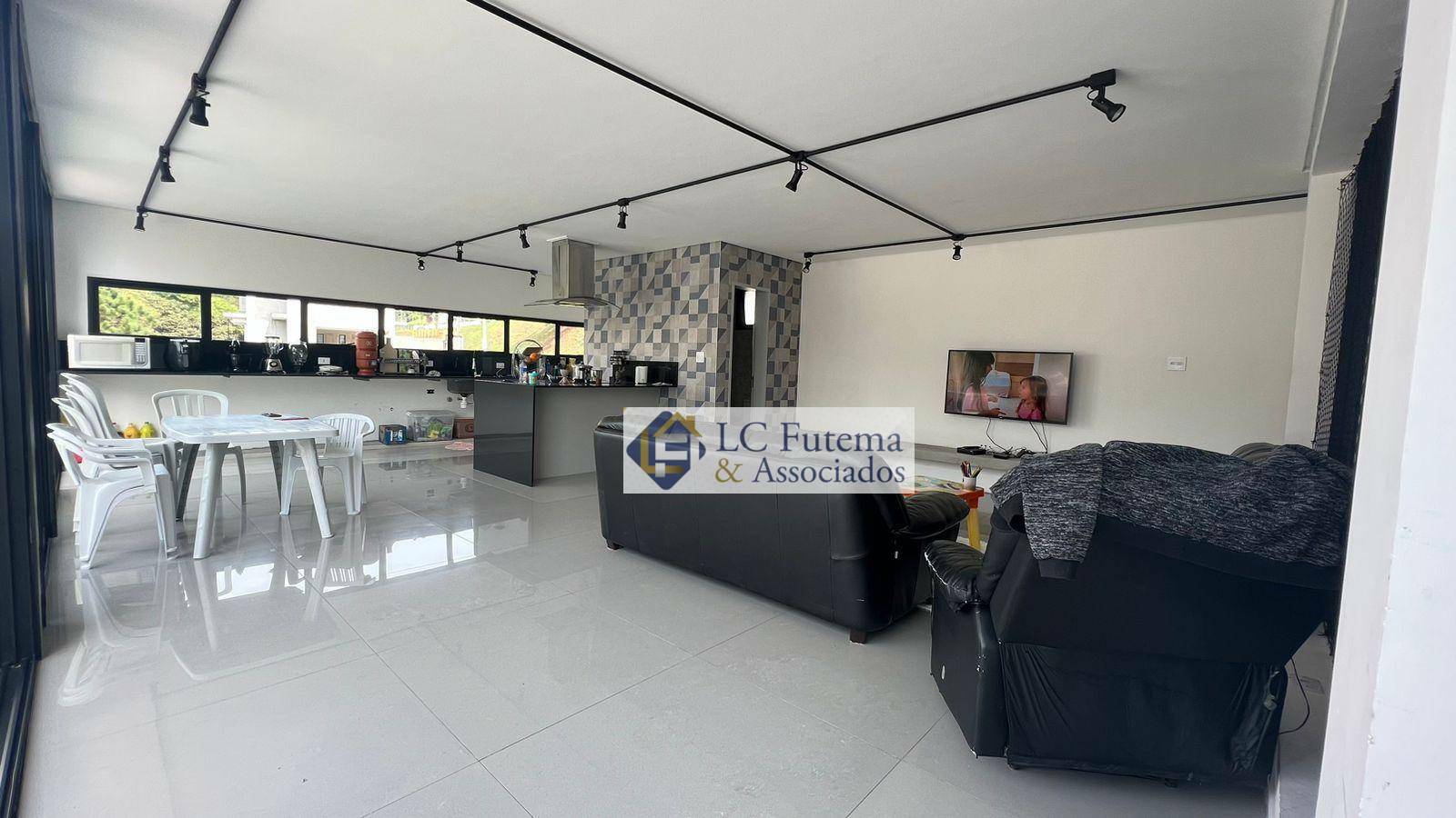 Casa de Condomínio à venda com 5 quartos, 350m² - Foto 20