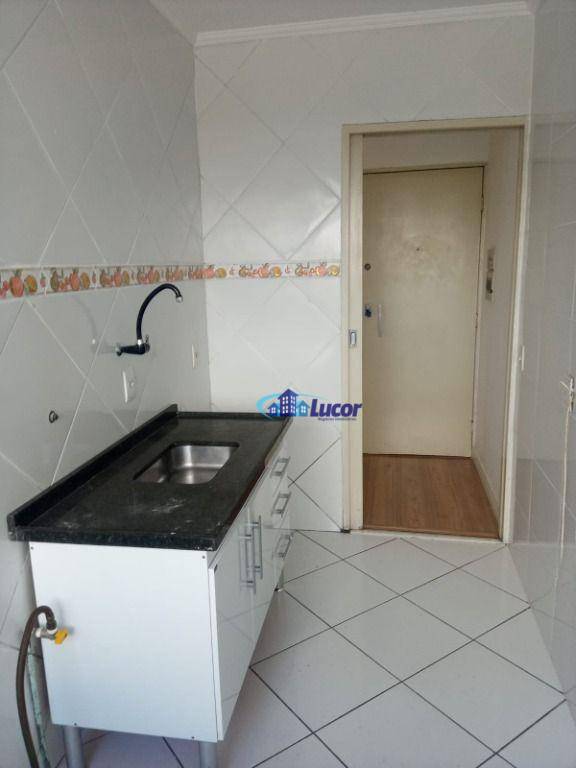 Apartamento para alugar com 2 quartos, 56m² - Foto 9