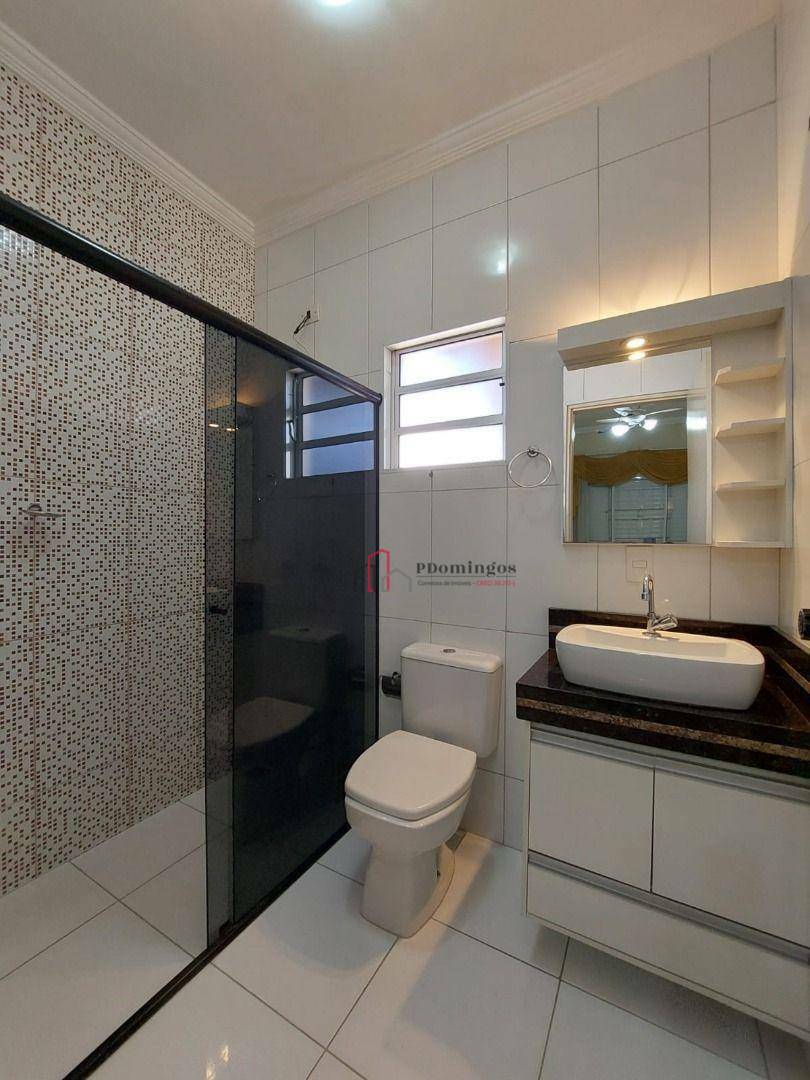 Casa para alugar com 2 quartos, 168m² - Foto 17