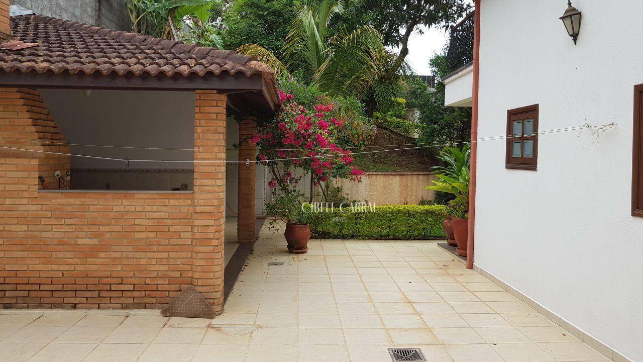 Casa de Condomínio para alugar com 4 quartos, 450m² - Foto 26