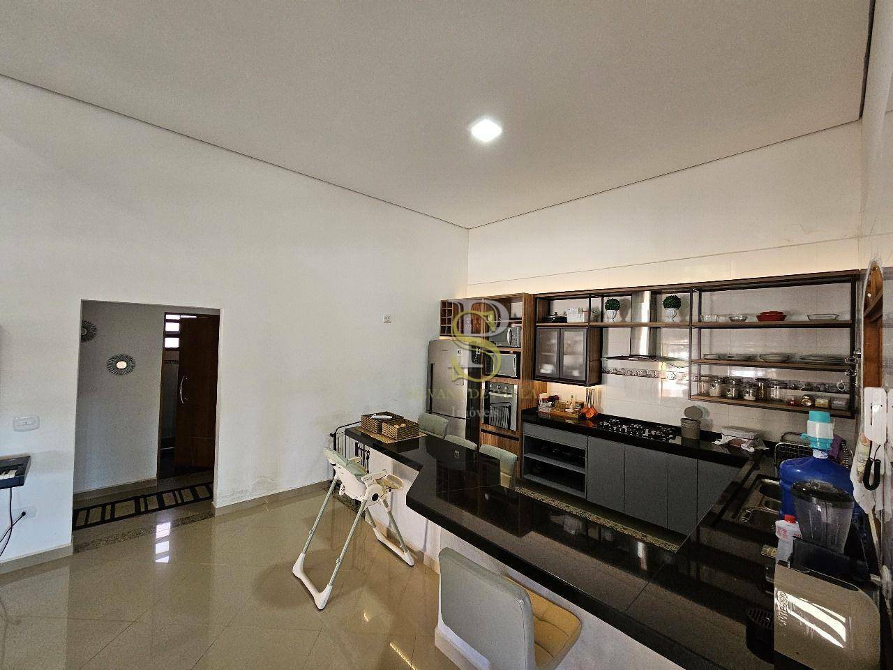 Casa à venda com 2 quartos, 210m² - Foto 12