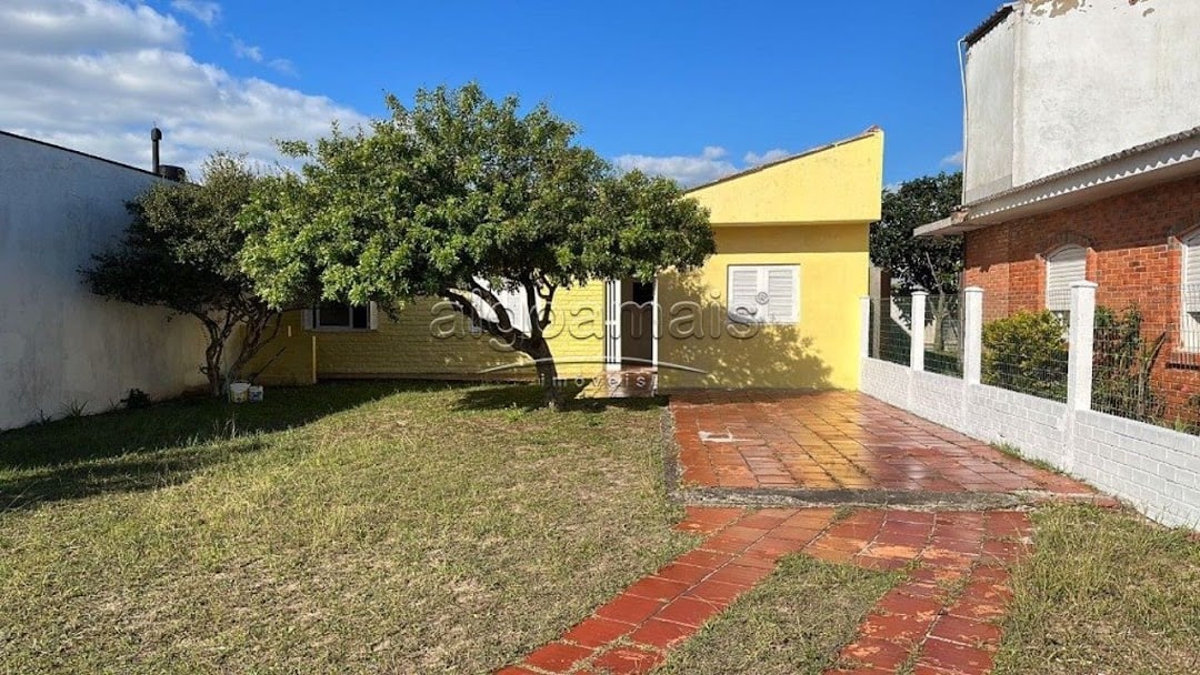 Casa à venda com 3 quartos, 95m² - Foto 1