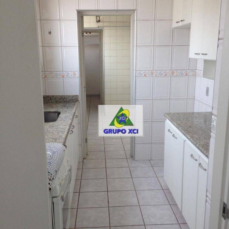 Apartamento à venda com 3 quartos, 144m² - Foto 4