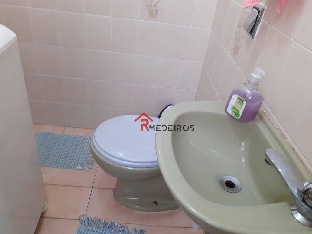 Apartamento à venda com 1 quarto, 40m² - Foto 13