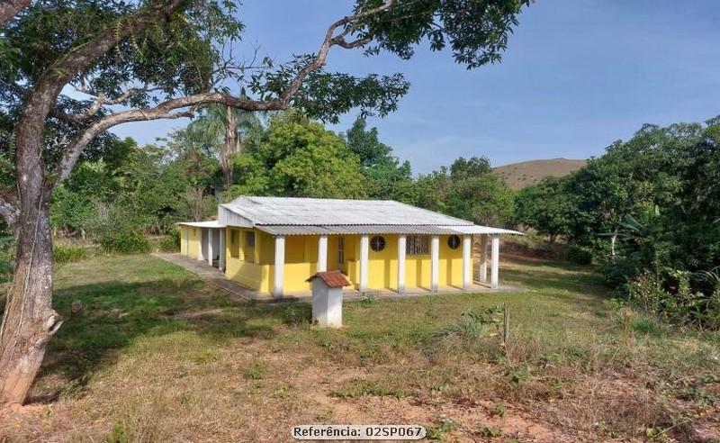 Fazenda à venda com 2 quartos, 100000m² - Foto 3