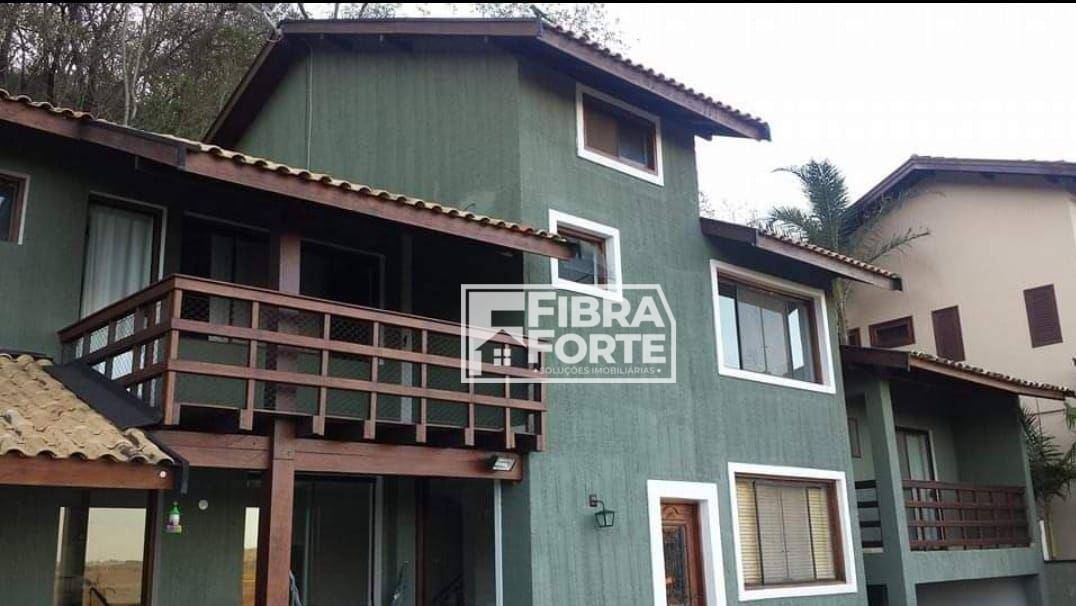 Casa de Condomínio à venda com 3 quartos, 242m² - Foto 2