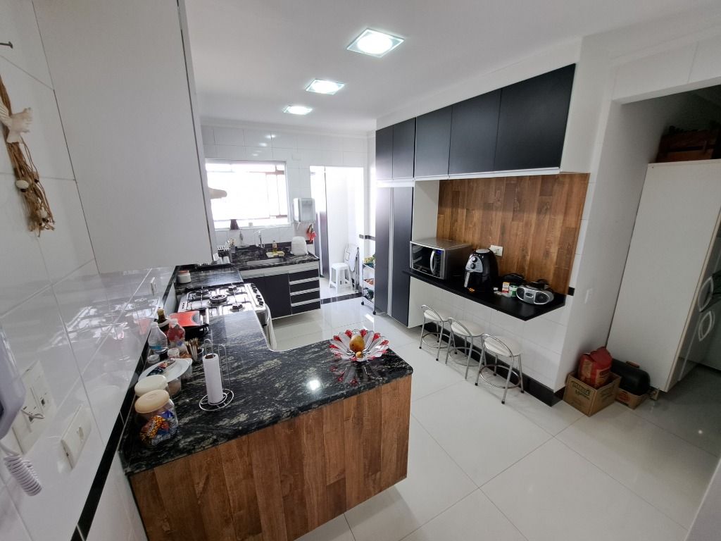 Apartamento à venda com 3 quartos, 180m² - Foto 26