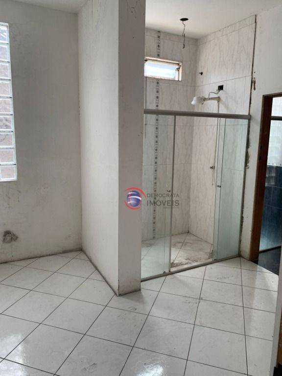 Sobrado à venda com 3 quartos, 330m² - Foto 14