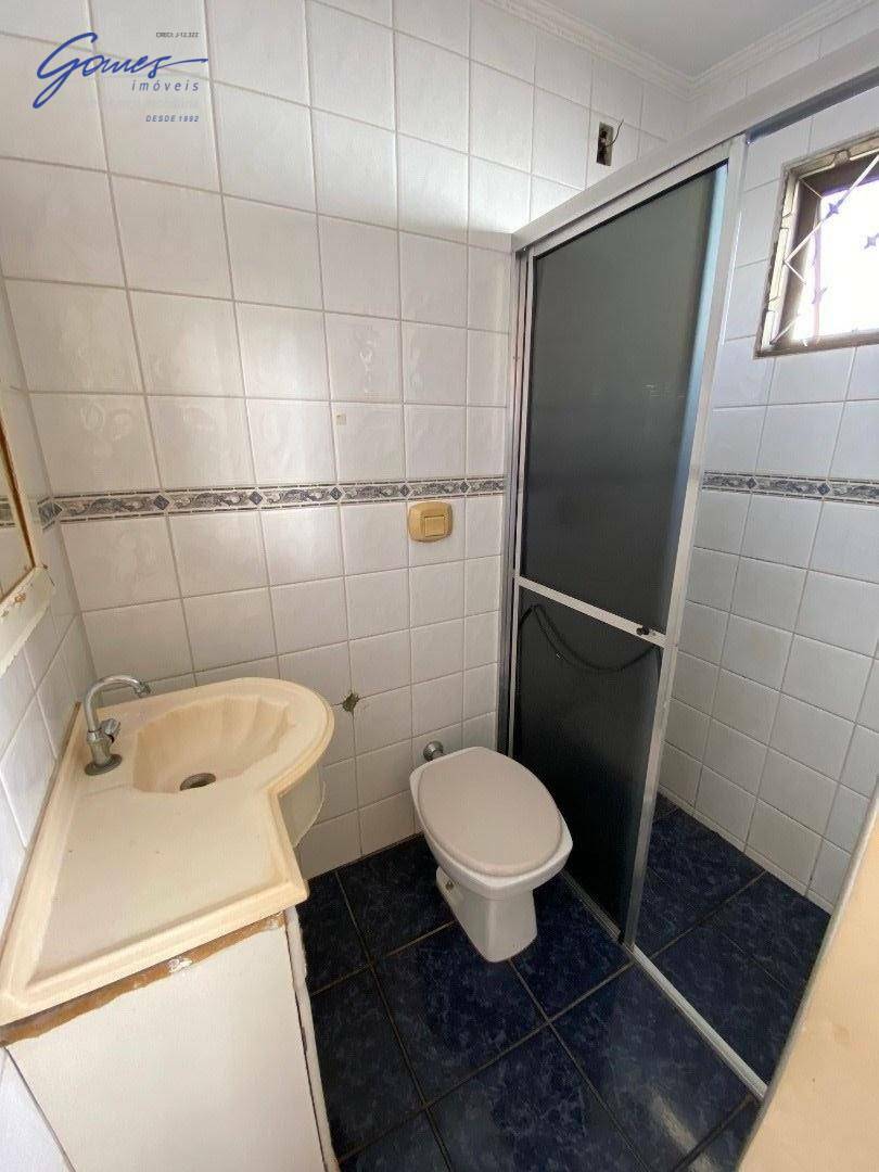 Casa à venda com 3 quartos, 200M2 - Foto 12