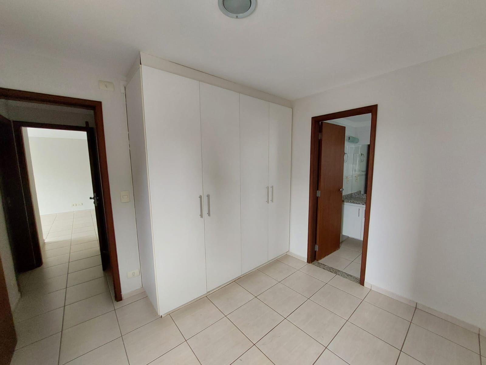 Apartamento à venda com 2 quartos, 69m² - Foto 5