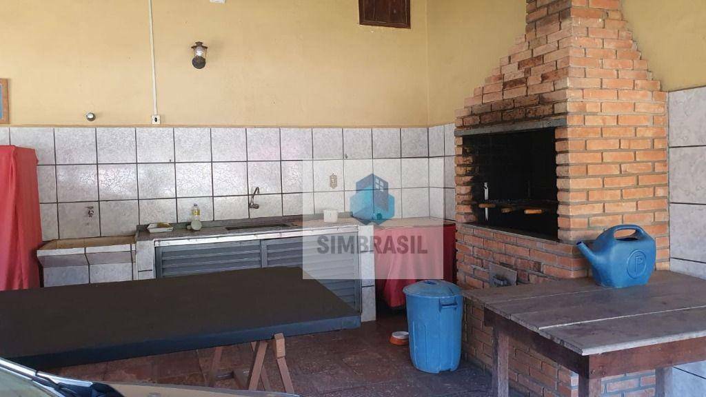 Chácara à venda com 4 quartos, 510m² - Foto 2