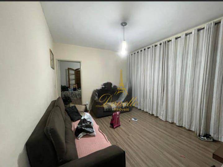 Casa à venda com 3 quartos, 140m² - Foto 1