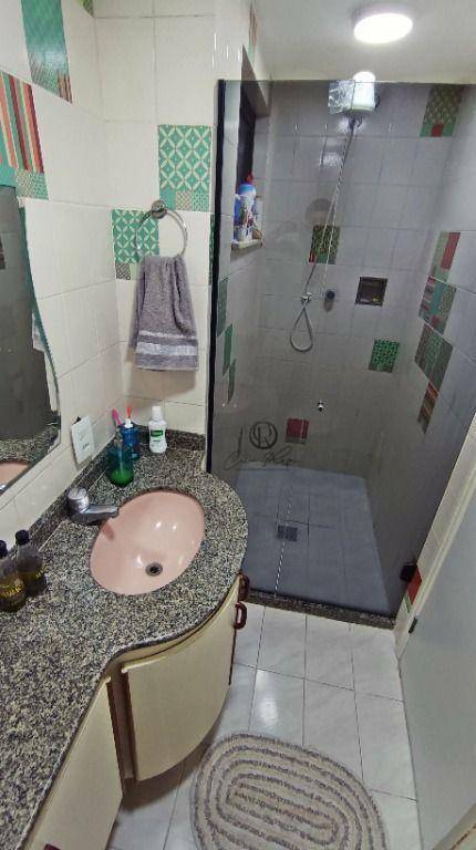 Apartamento à venda com 3 quartos, 189m² - Foto 9
