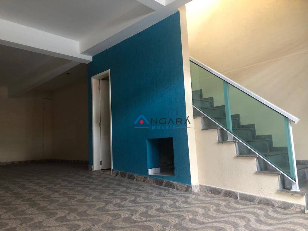 Sobrado à venda com 3 quartos, 180m² - Foto 1