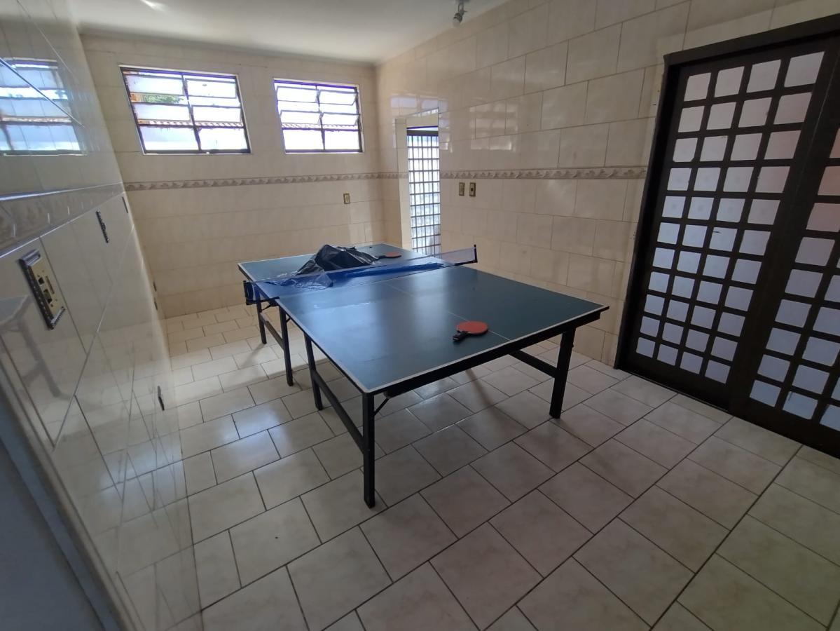 Casa à venda com 3 quartos, 300m² - Foto 19